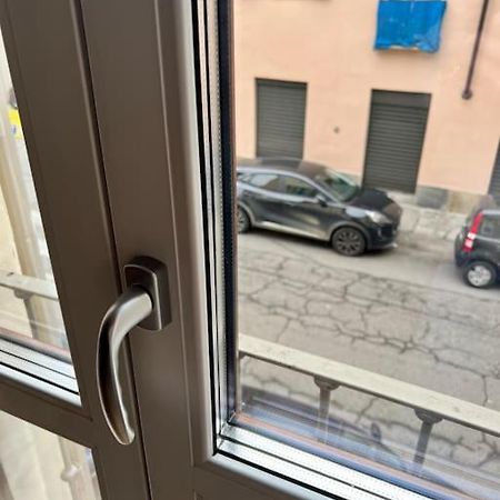Casa Sassari - Vicino Porta Susa F.S. Turín Exterior foto